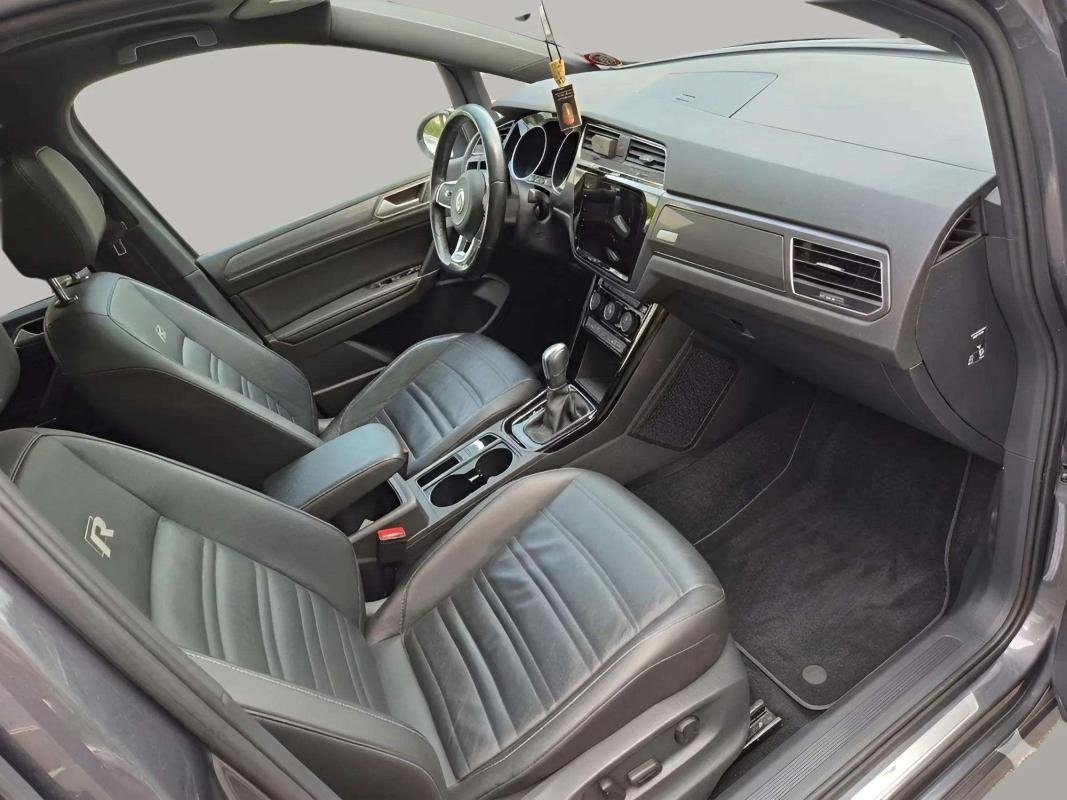 Volkswagen Touran - Photo 5