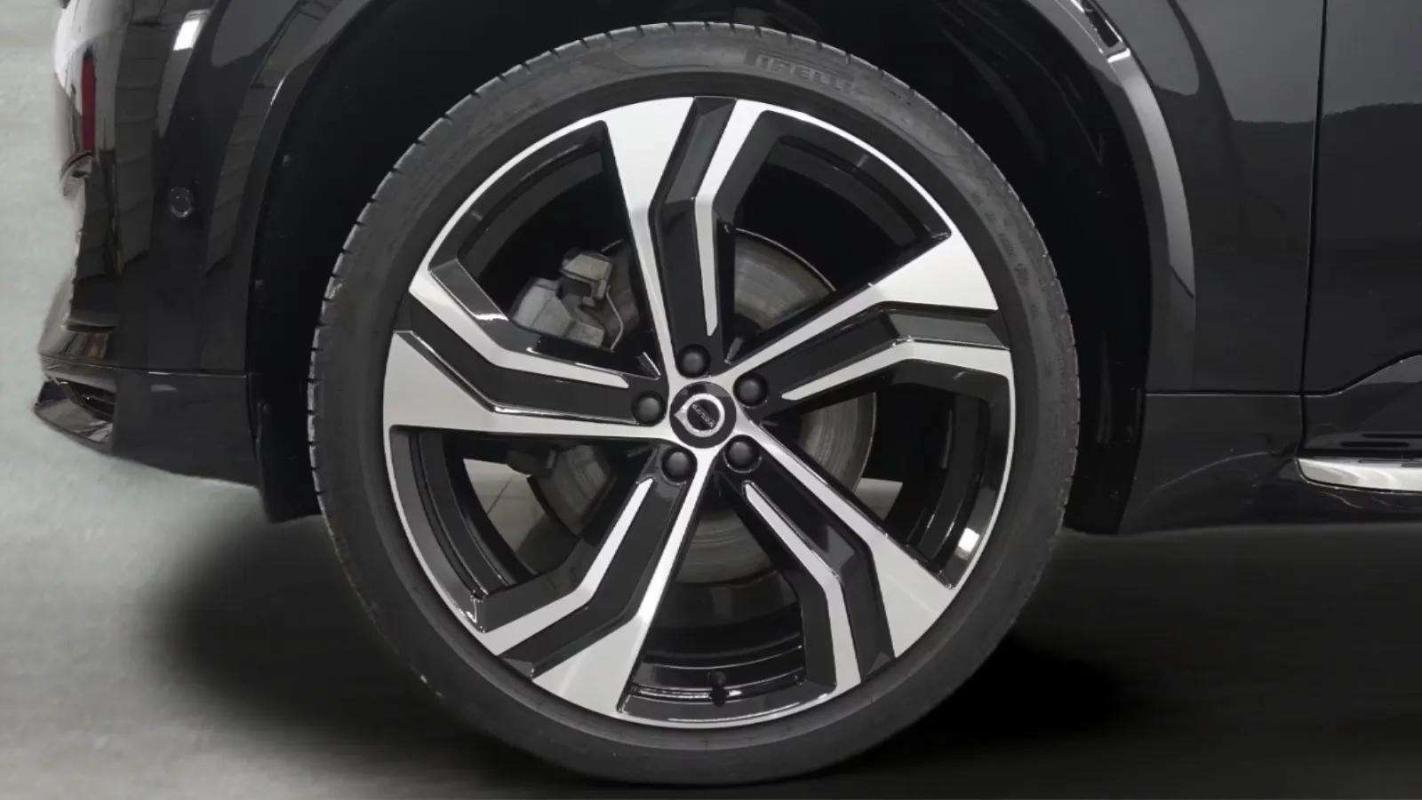 Volvo XC90 - Photo 14
