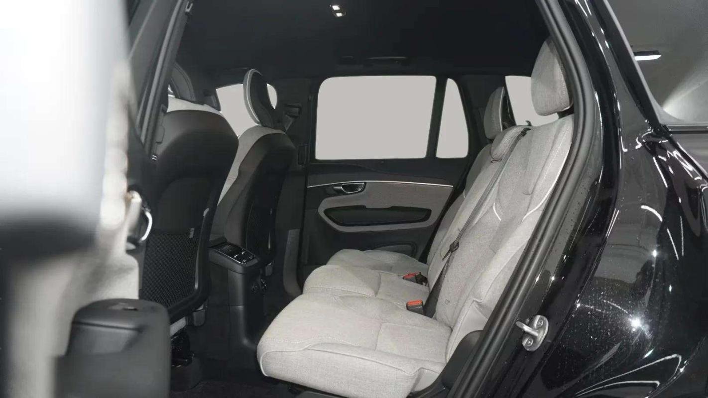 Volvo XC90 - Photo 8