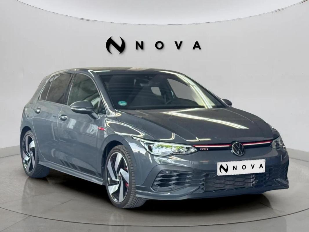 Volkswagen Golf - Photo 1