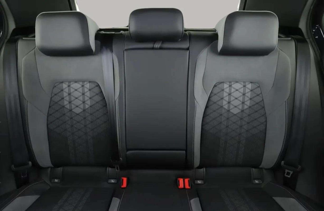 Volkswagen Golf - Photo 14