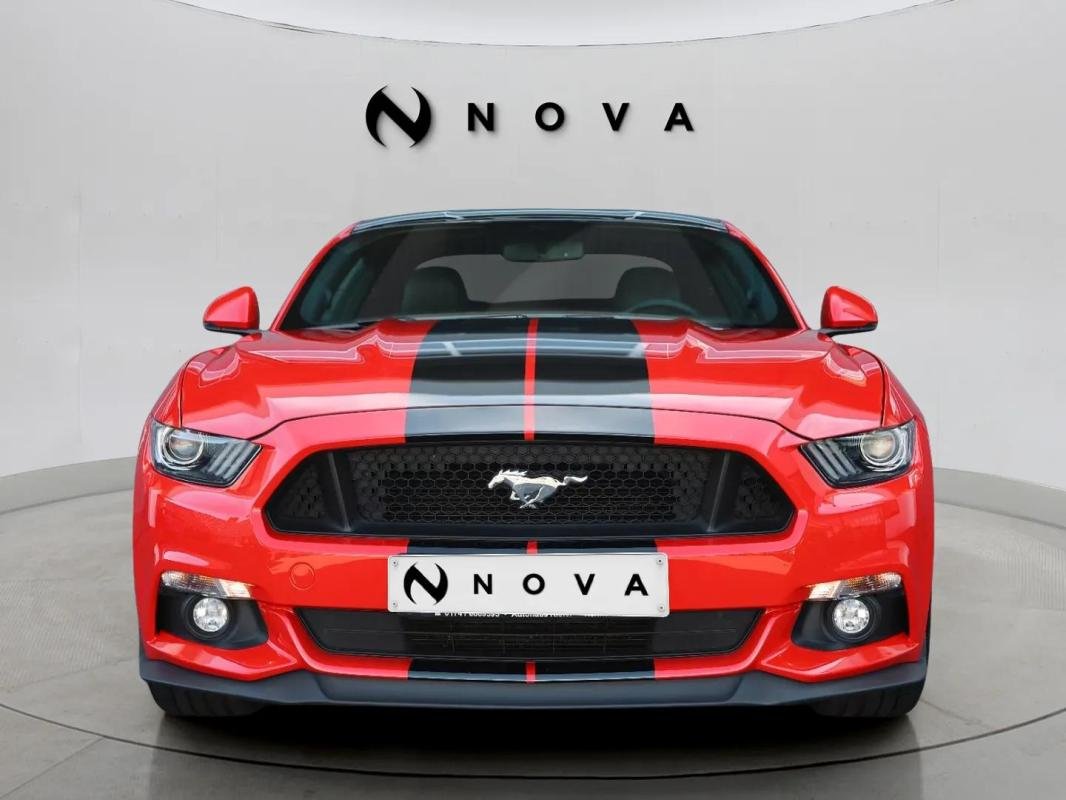 Ford Mustang - Photo 7