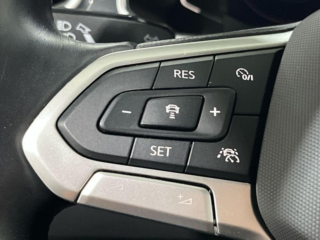 Volkswagen T-Roc - Photo 21