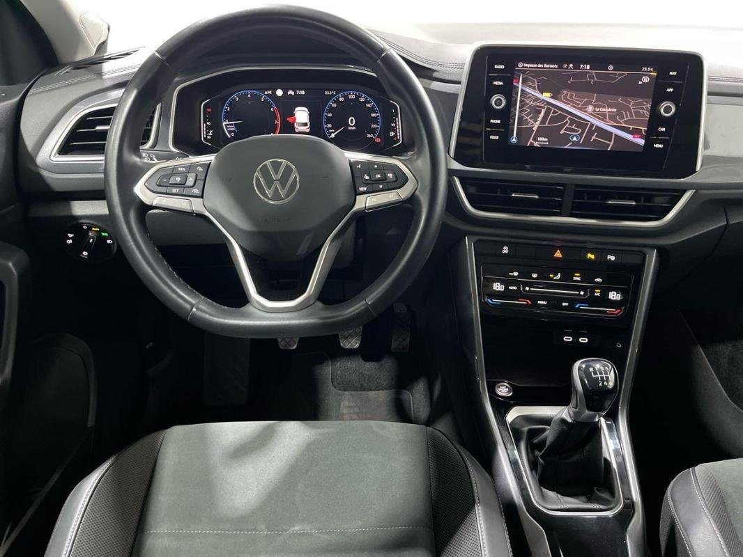 Volkswagen T-Roc - Photo 24