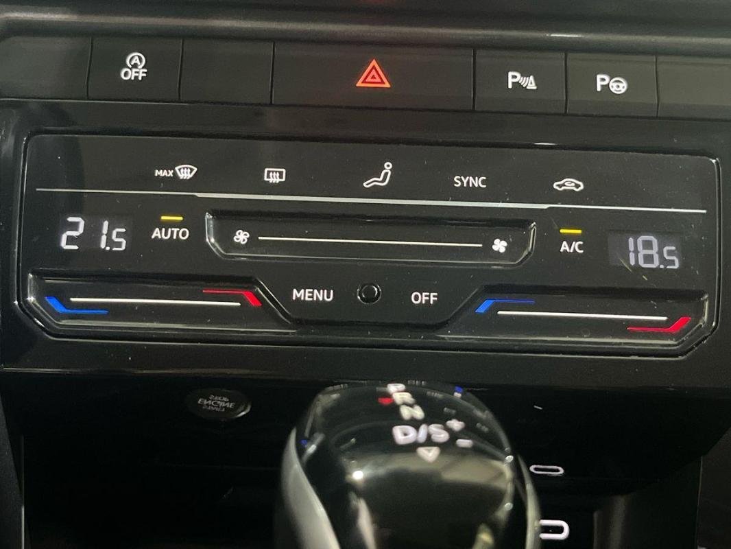Volkswagen T-Roc - Photo 19