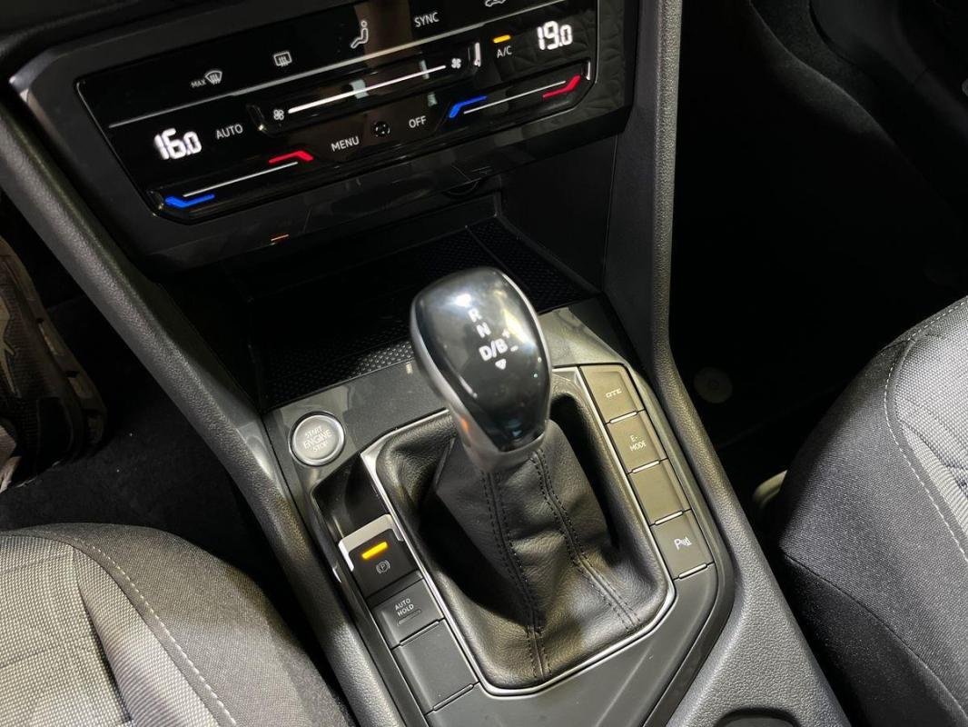 Volkswagen Tiguan - Photo 11
