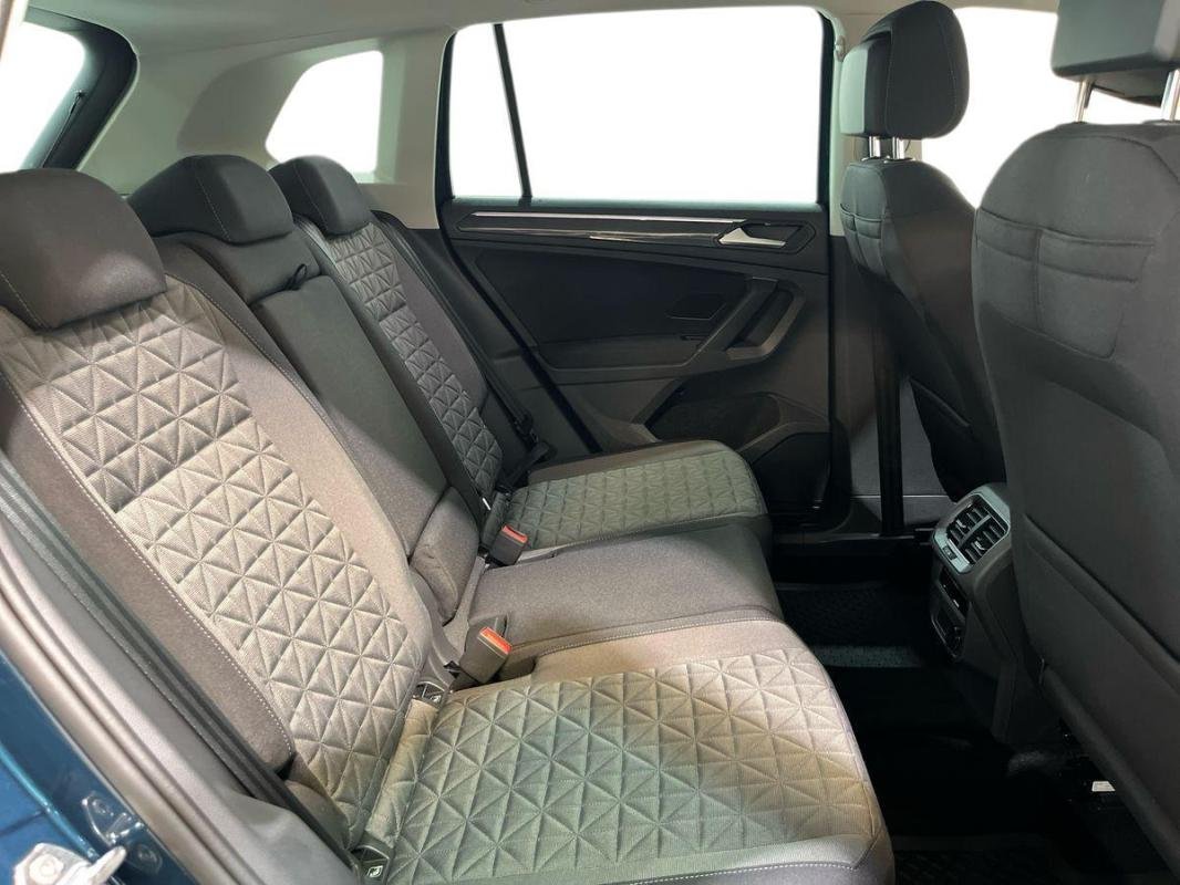 Volkswagen Tiguan - Photo 23