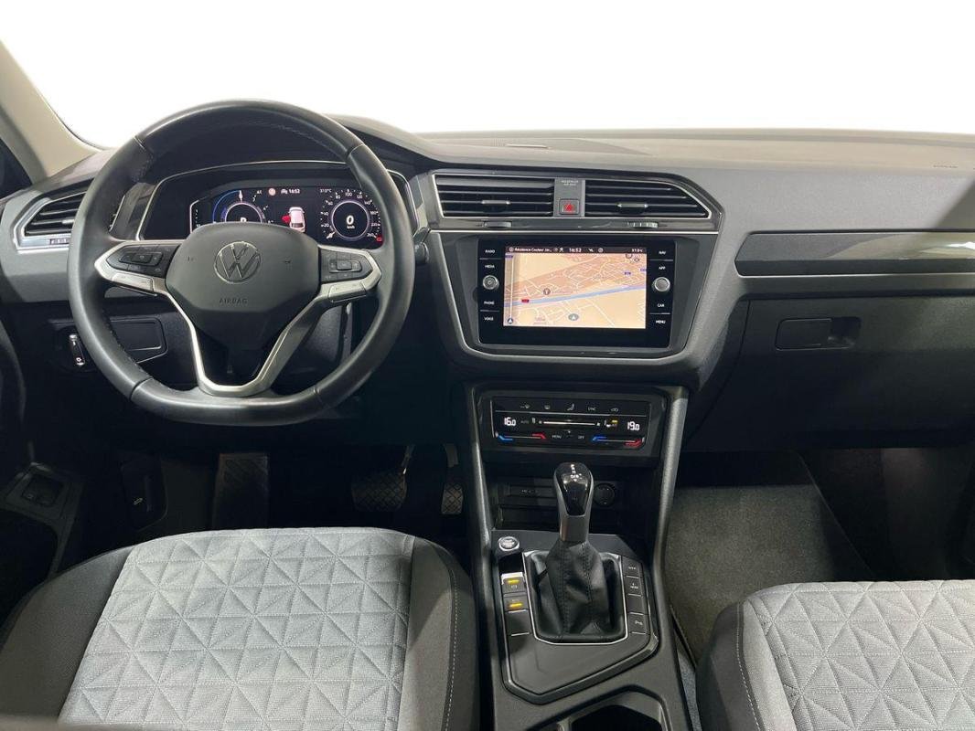 Volkswagen Tiguan - Photo 8