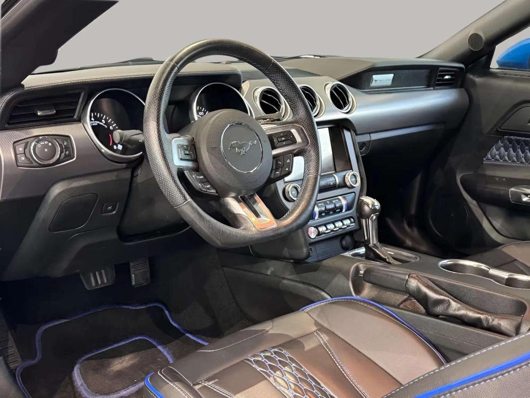 Ford Mustang - Photo 11