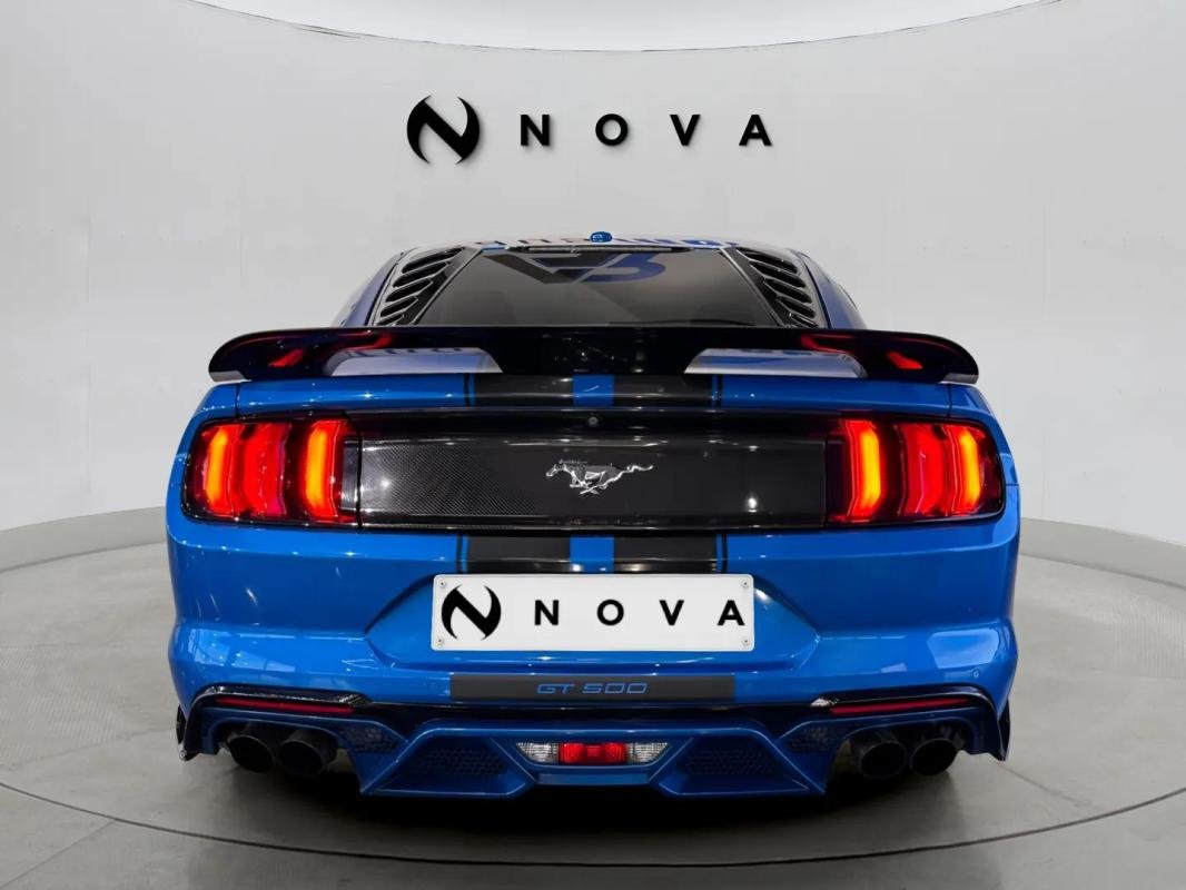Ford Mustang - Photo 4