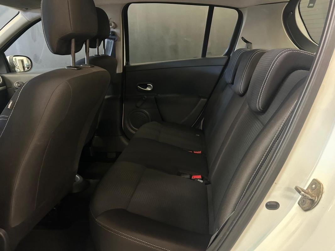 Renault Clio - Photo 11
