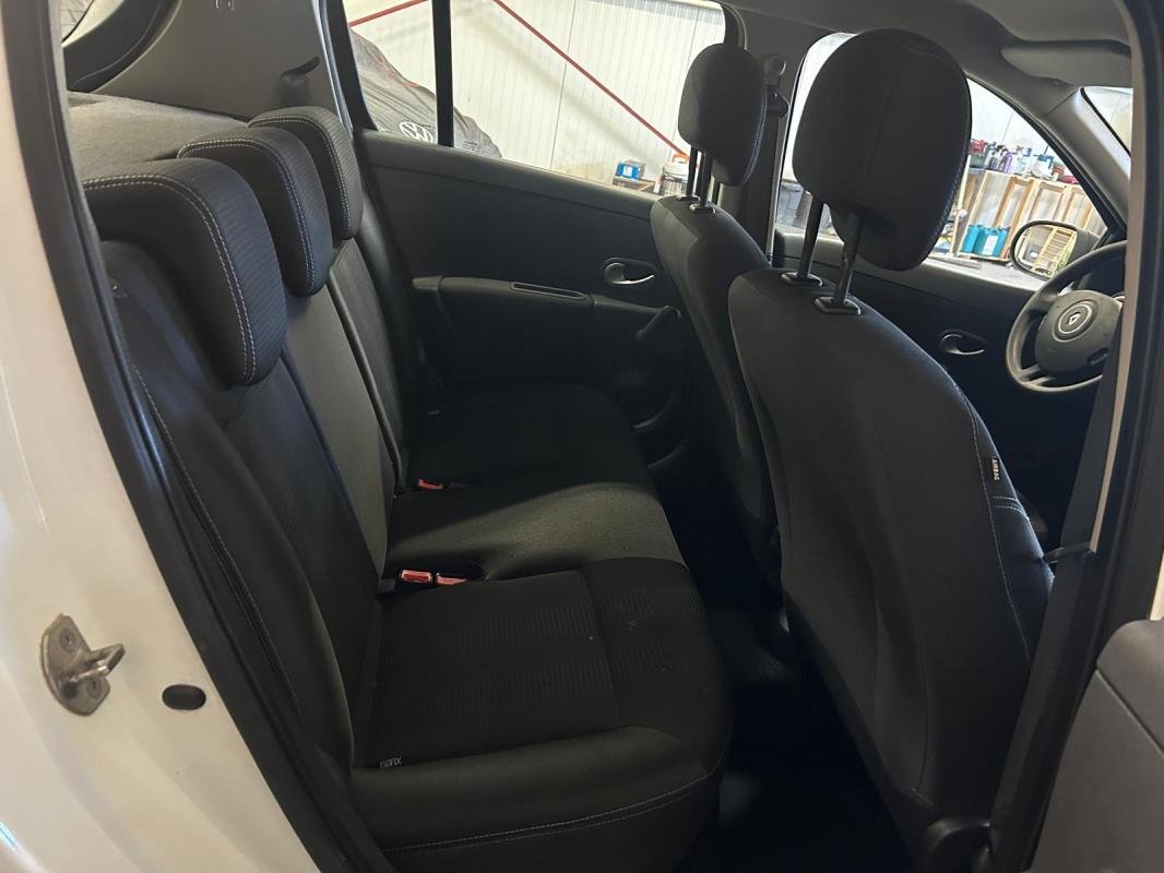 Renault Clio - Photo 13