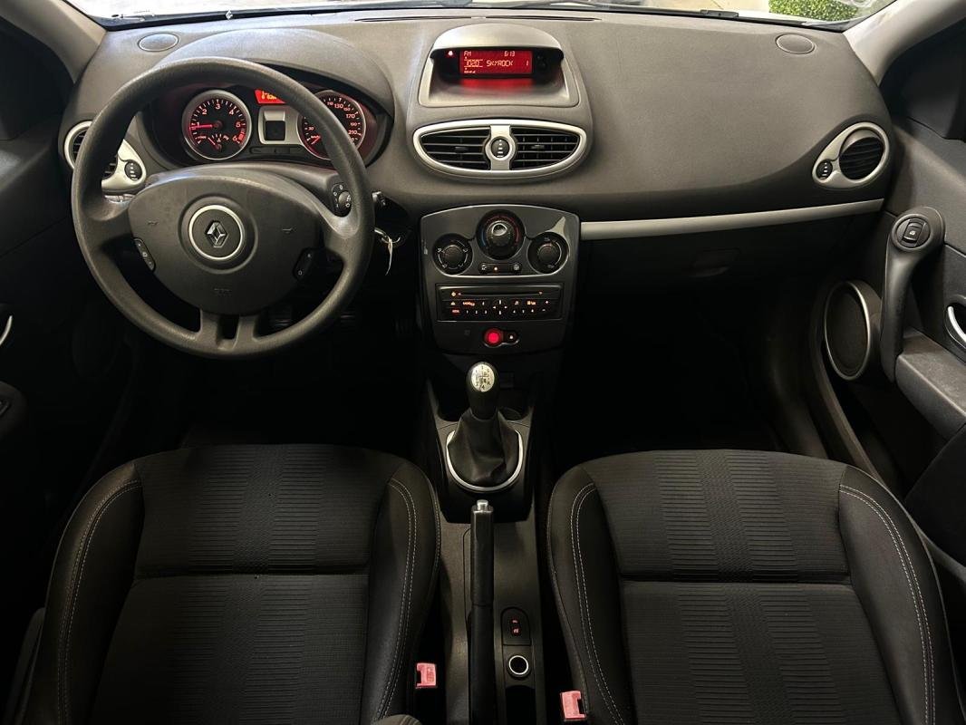 Renault Clio - Photo 14