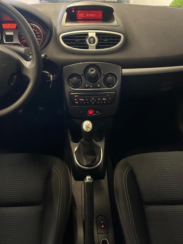 Renault Clio - Photo 15