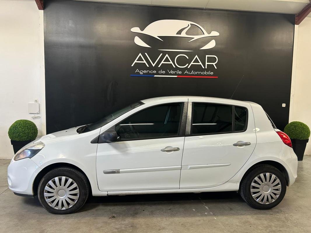 Renault Clio - Photo 2
