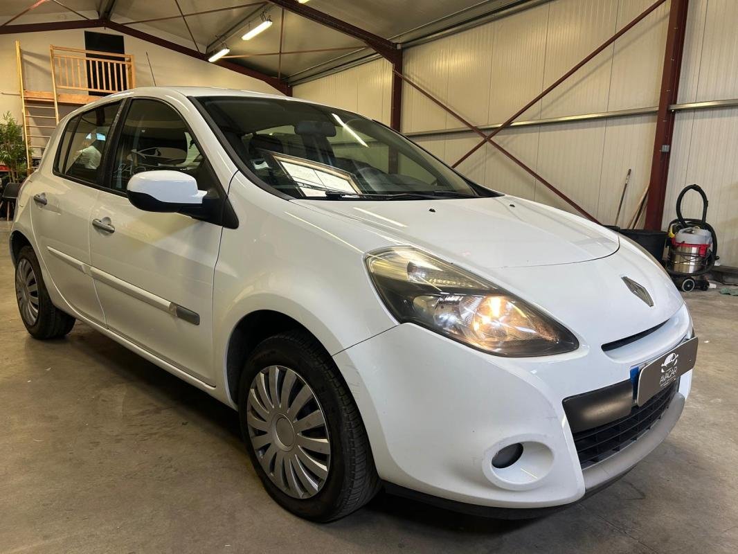 Renault Clio - Photo 6