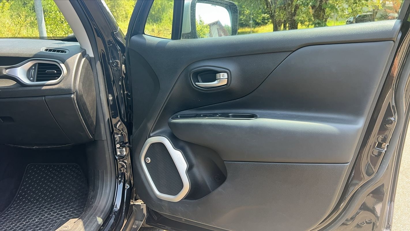 Jeep Renegade - Photo 22