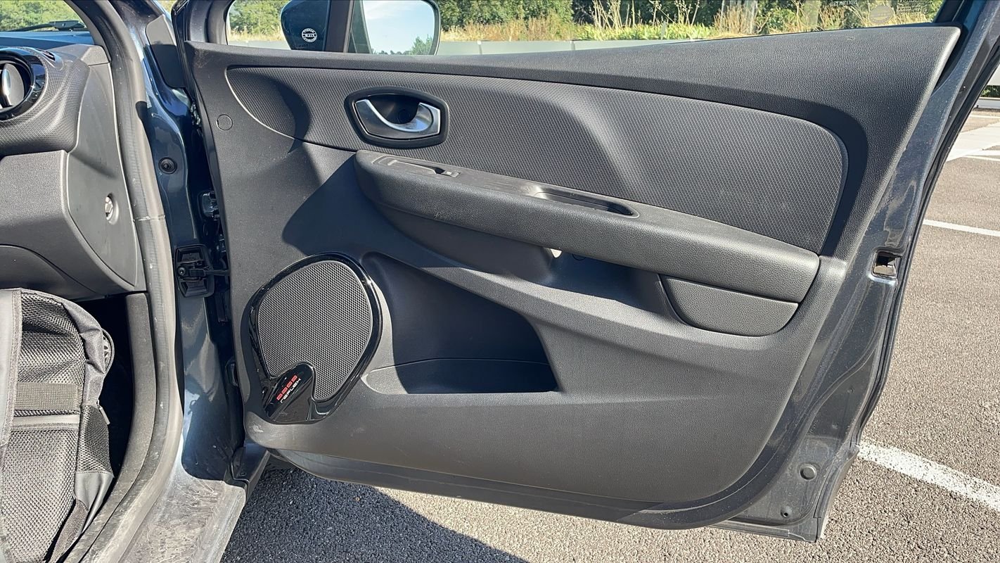 Renault Clio - Photo 23