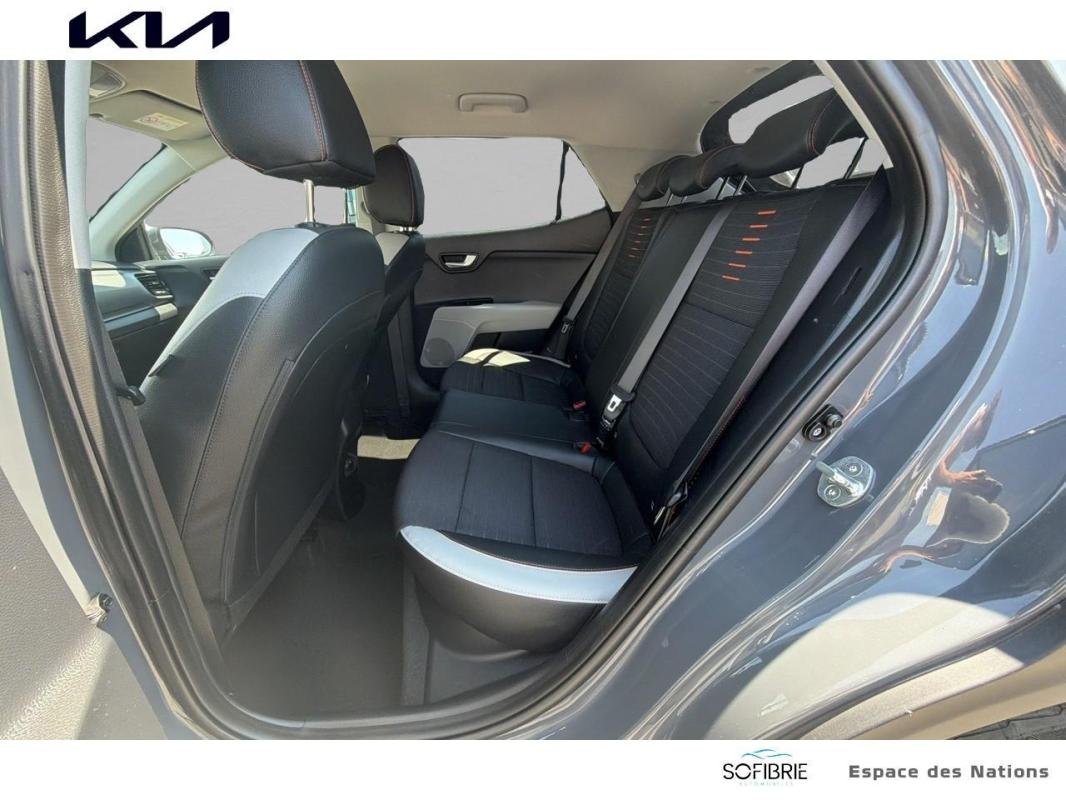 Kia Stonic - Photo 12