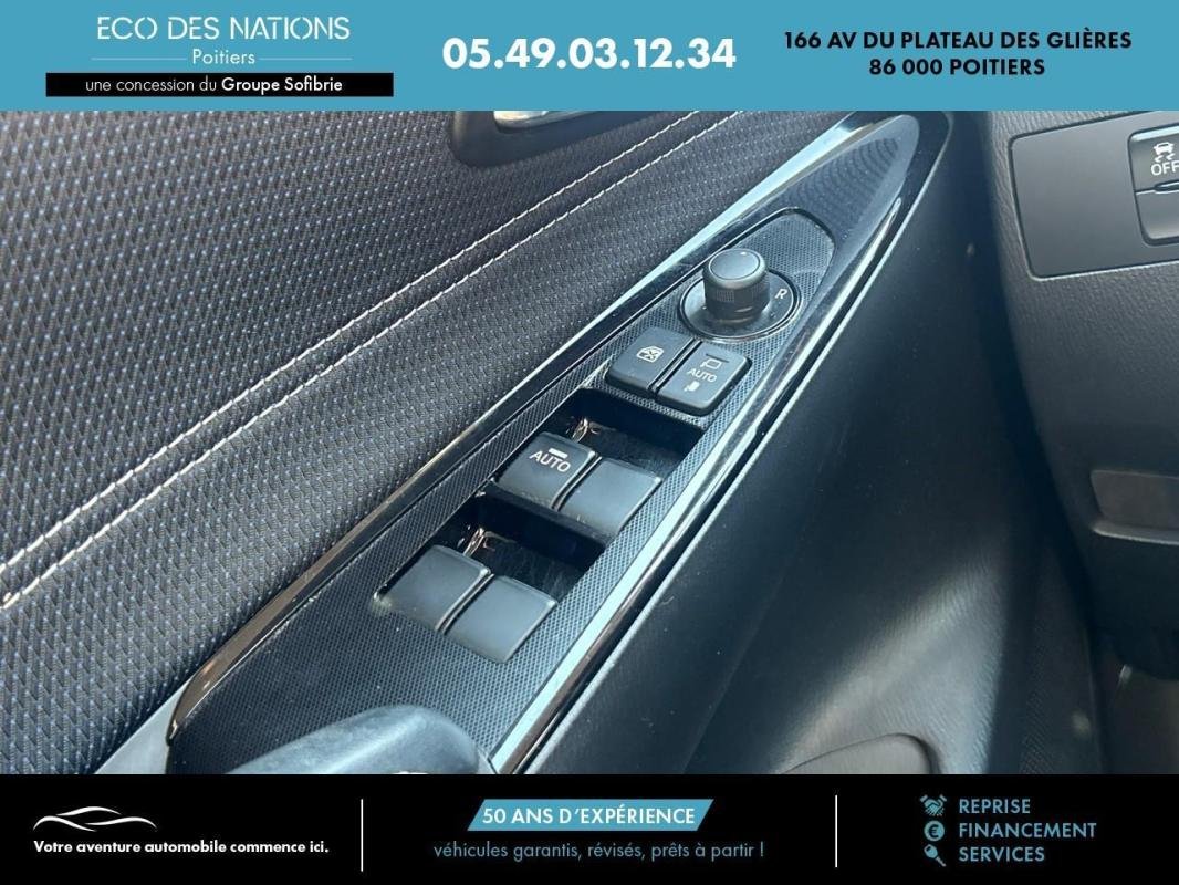 Mazda 2 - Photo 13