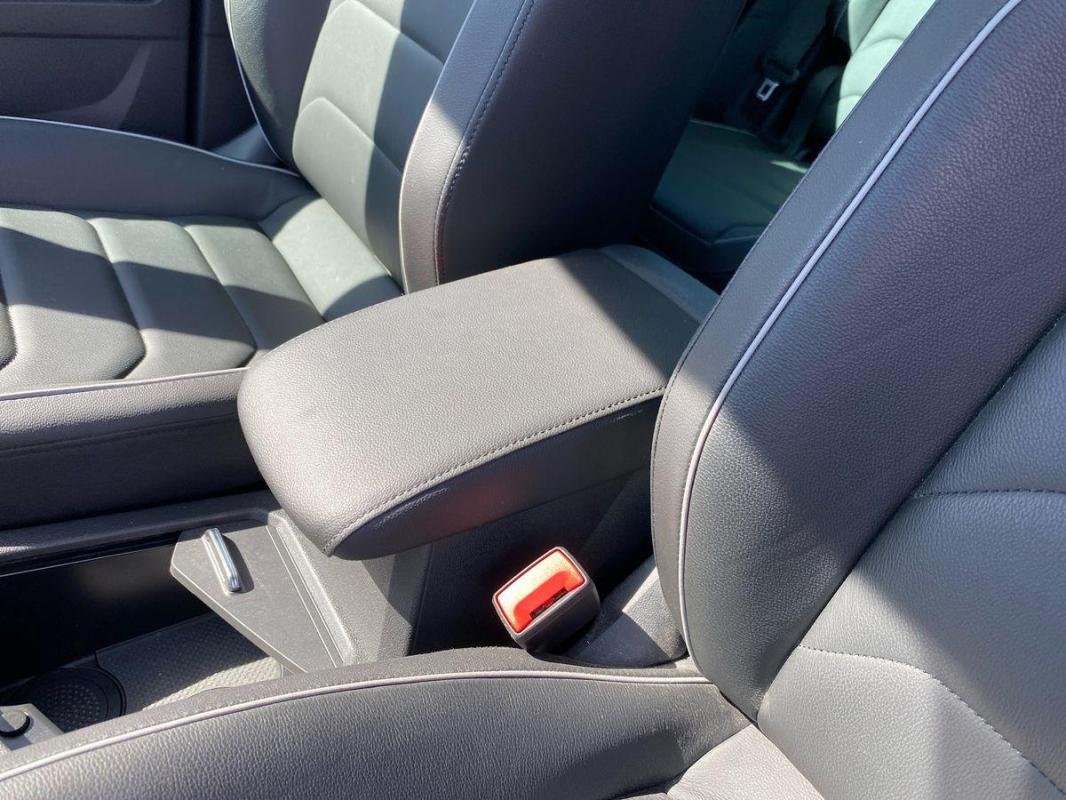 Volkswagen Tiguan - Photo 12