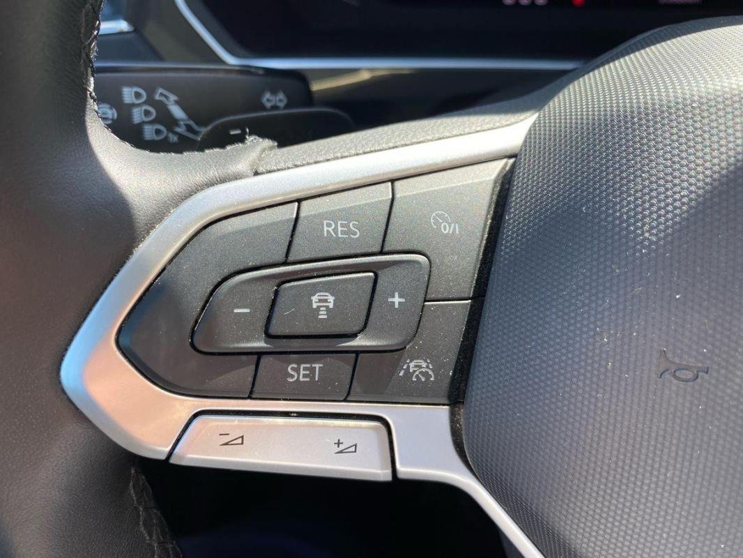 Volkswagen Tiguan - Photo 21