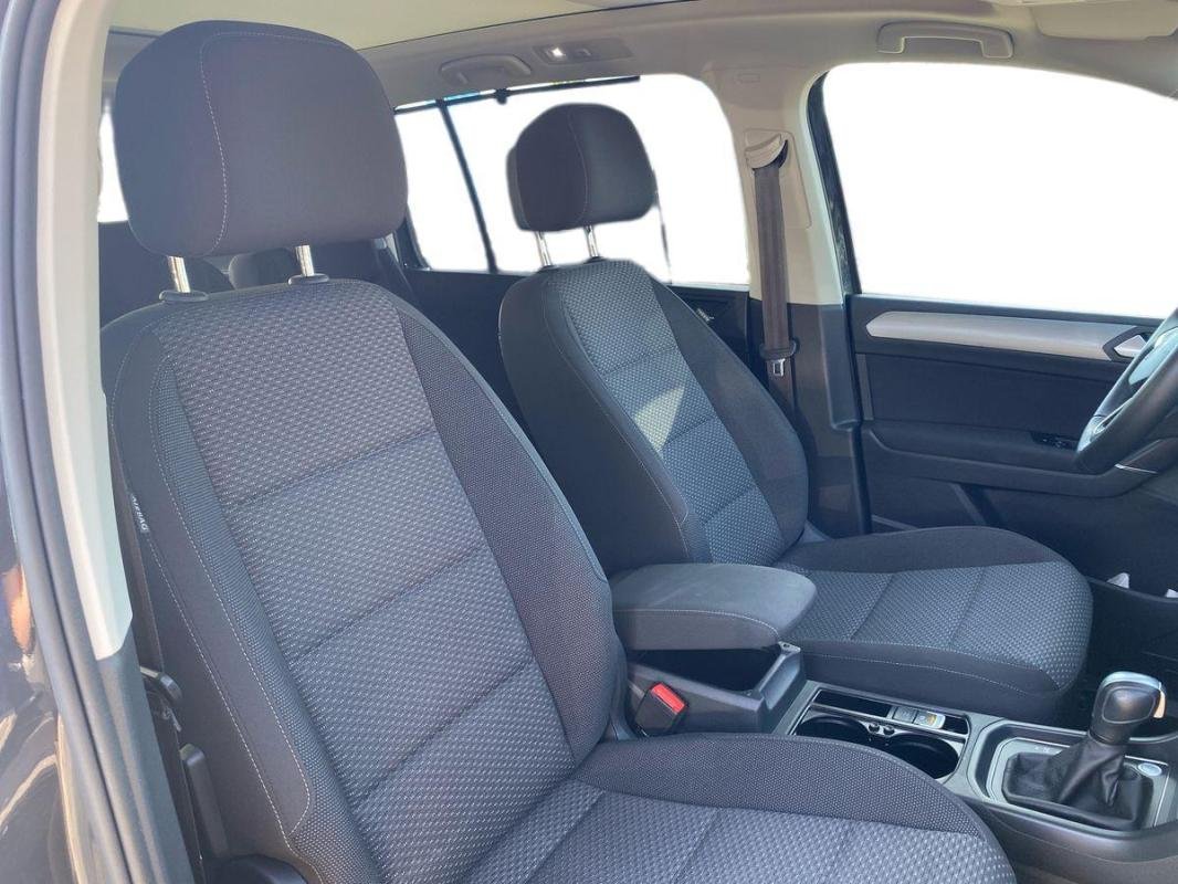 Volkswagen Touran - Photo 13