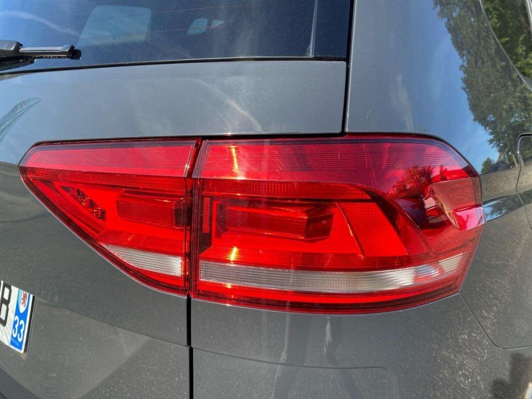 Volkswagen Touran - Photo 30