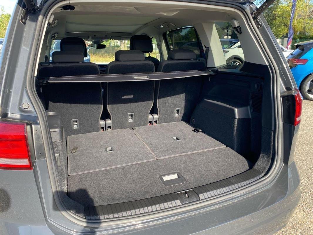 Volkswagen Touran - Photo 31
