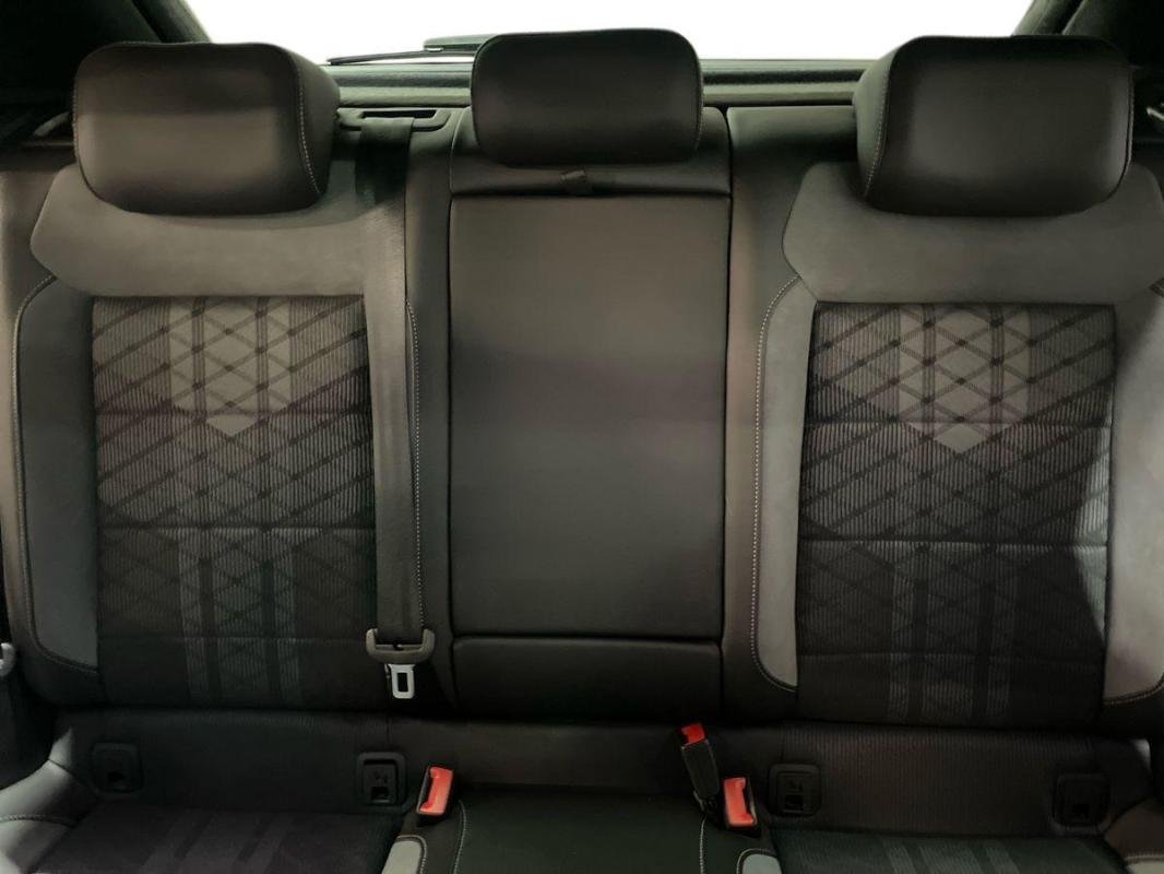 Volkswagen T-Roc - Photo 22