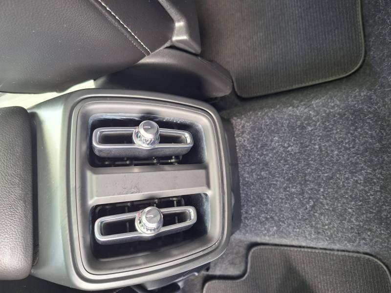Volvo XC40 - Photo 13