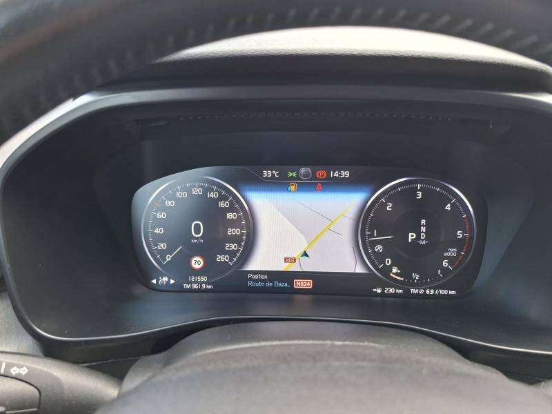 Volvo XC40 - Photo 25