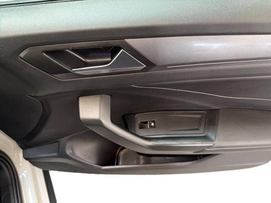 Volkswagen T-Roc - Photo 15
