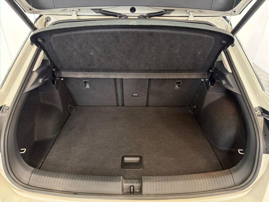 Volkswagen T-Roc - Photo 31