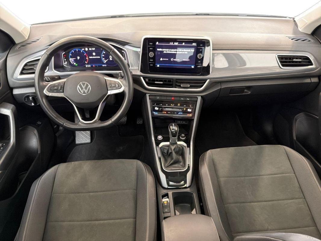 Volkswagen T-Roc - Photo 8