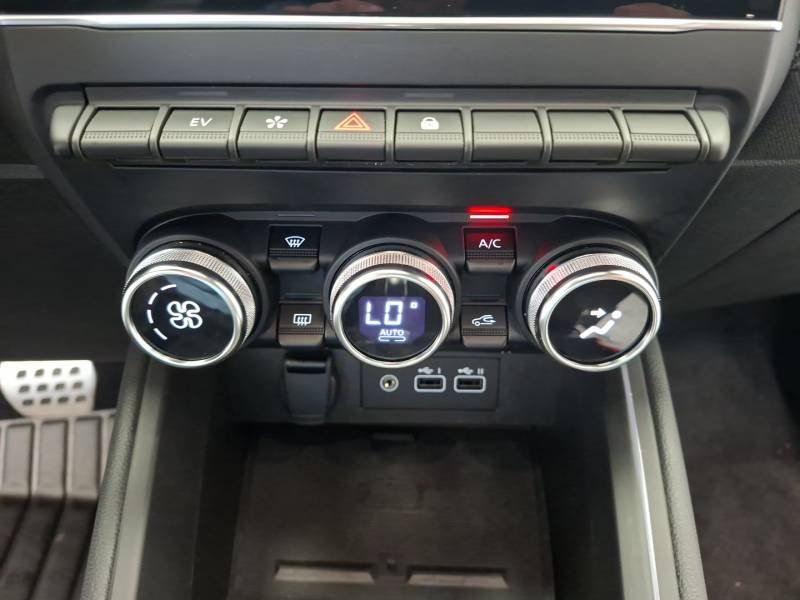 Renault Clio - Photo 28
