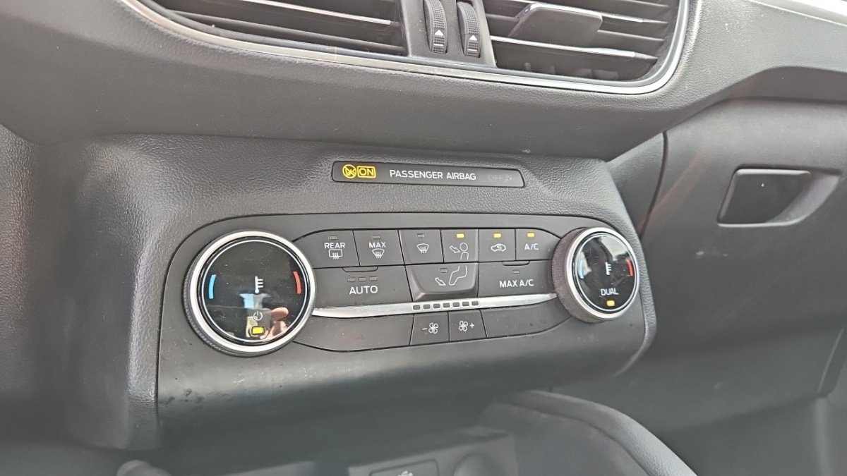 Ford Kuga - Photo 29