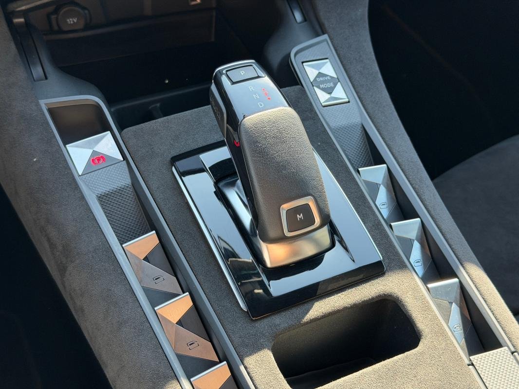 DS DS 7 Crossback - Photo 12