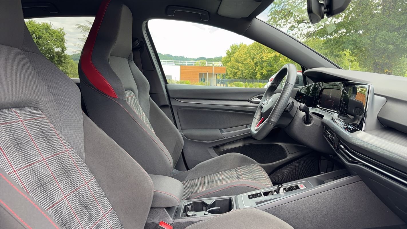 Volkswagen Golf - Photo 26