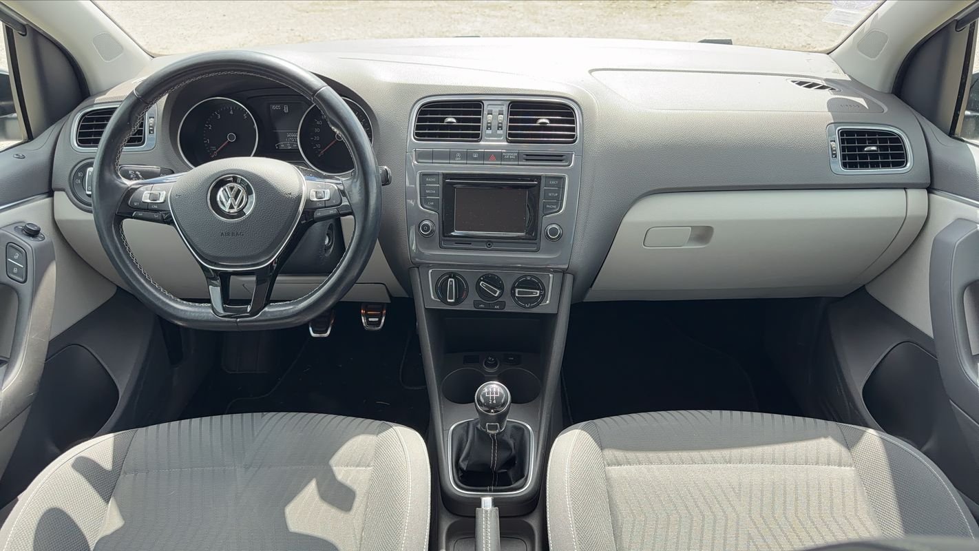 Volkswagen Polo - Photo 11