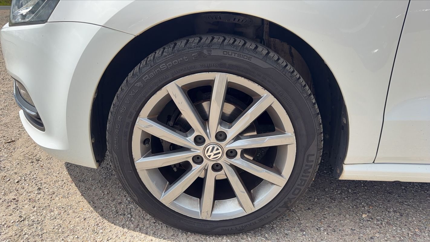 Volkswagen Polo - Photo 18