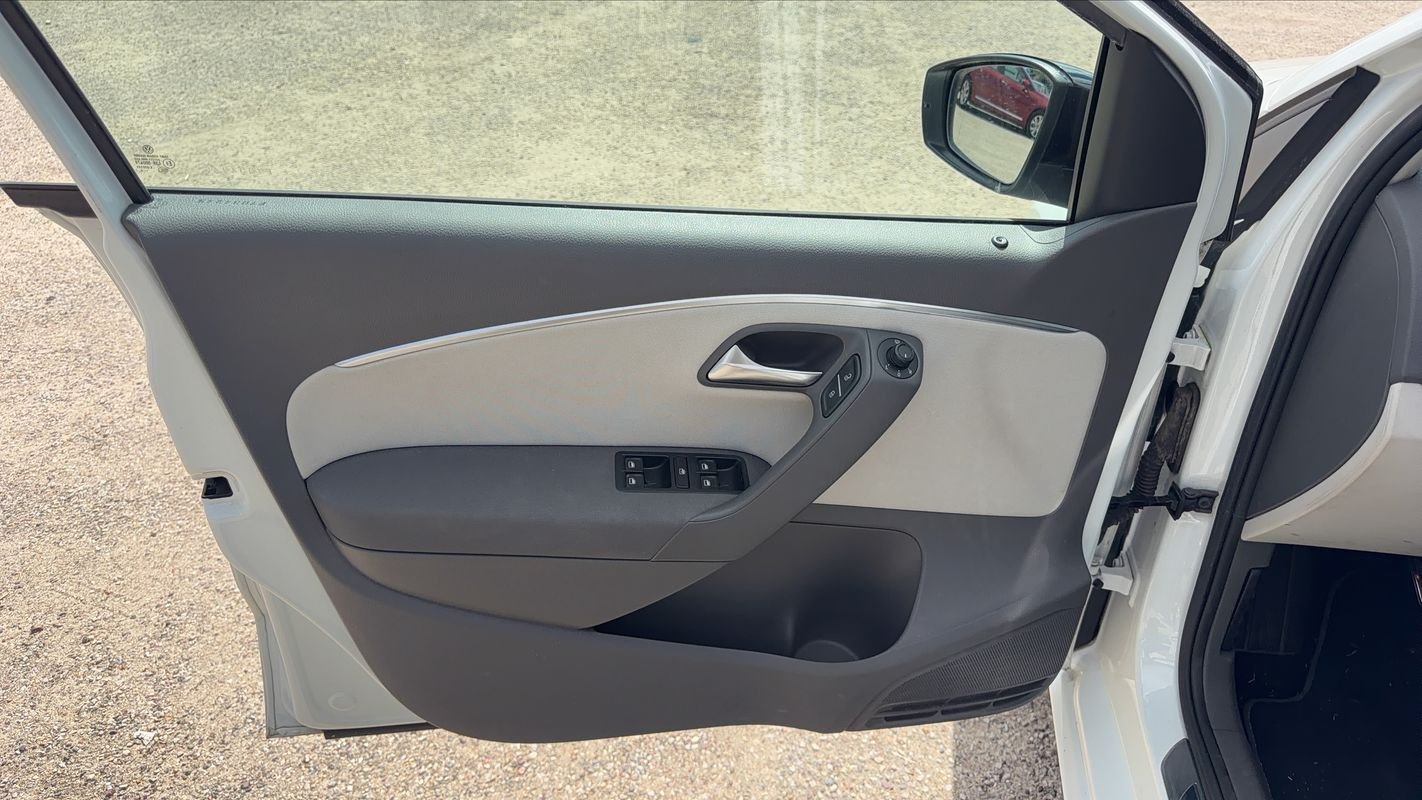 Volkswagen Polo - Photo 7