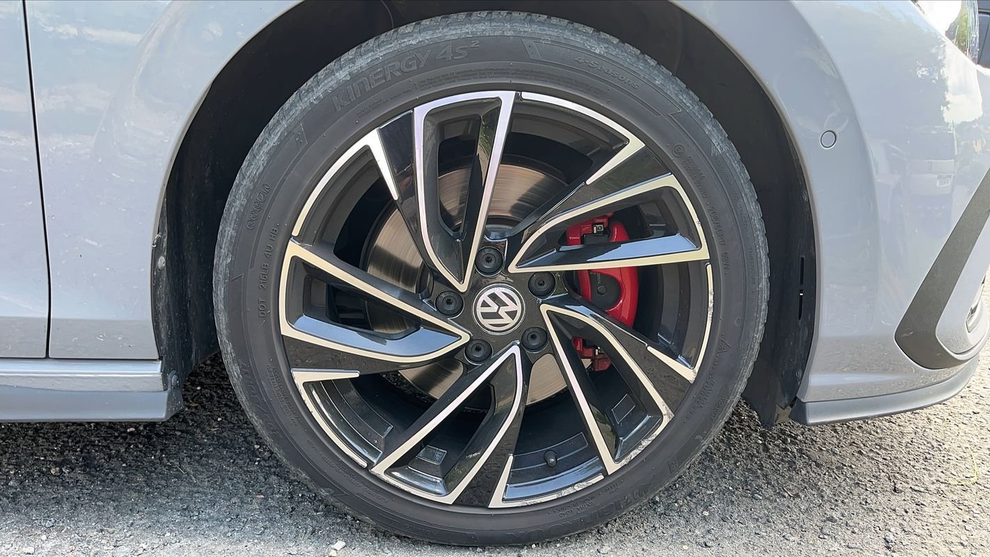Volkswagen Golf - Photo 17