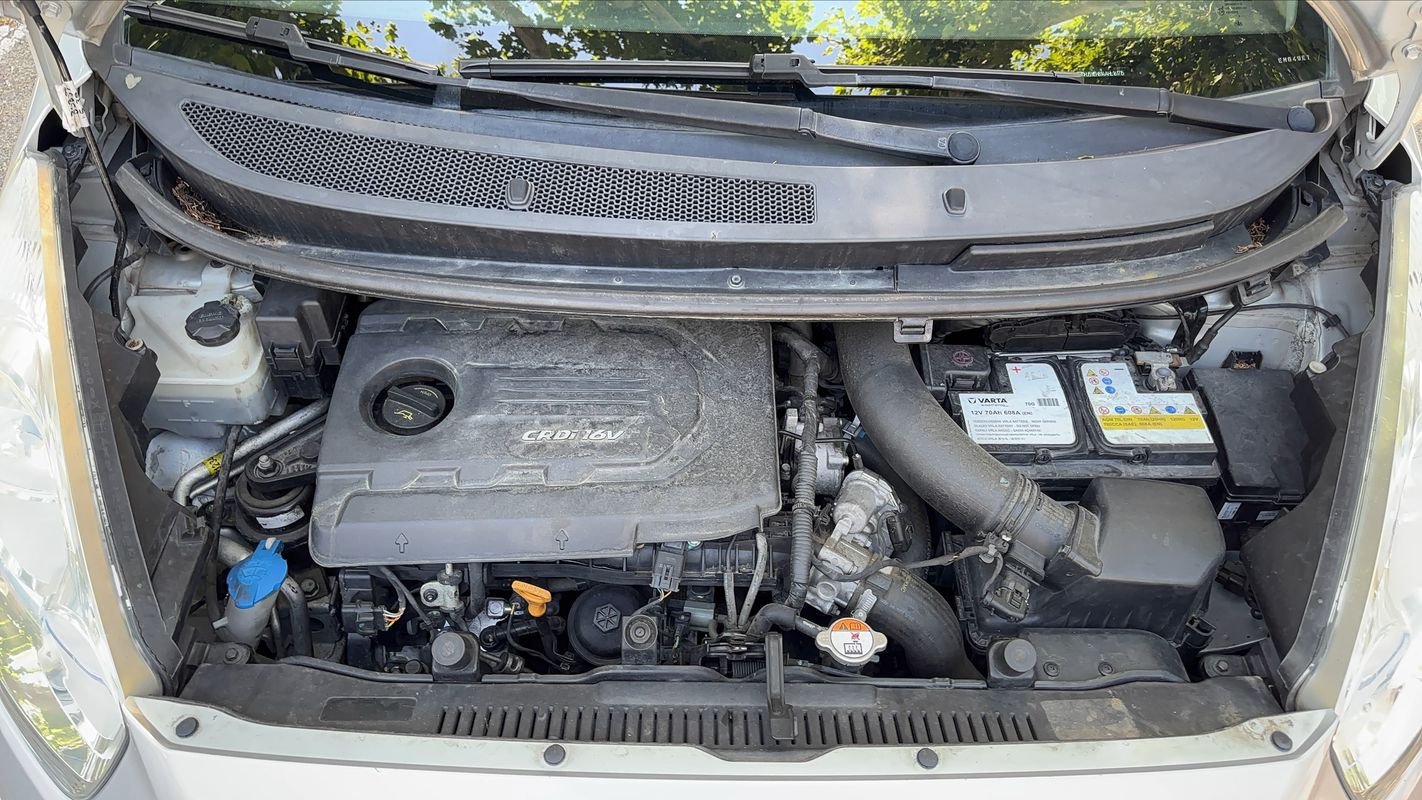 Kia Venga - Photo 15