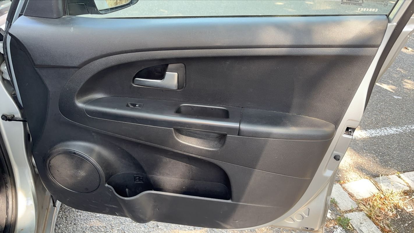 Kia Venga - Photo 22