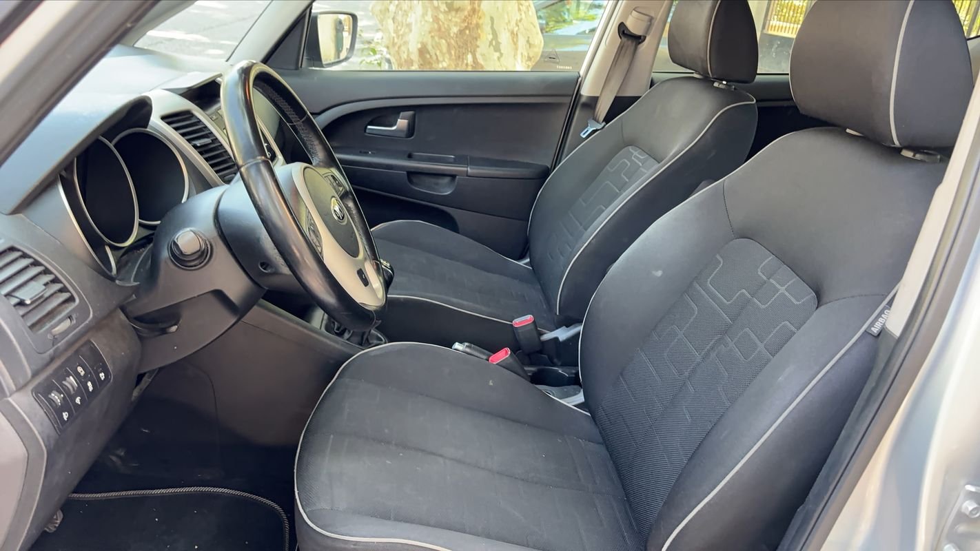 Kia Venga - Photo 25