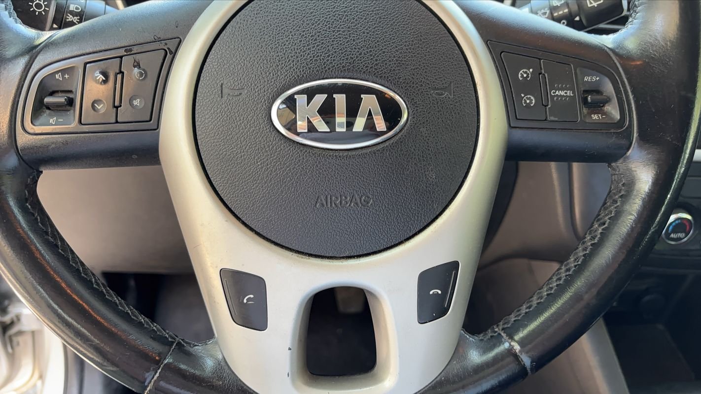 Kia Venga - Photo 29
