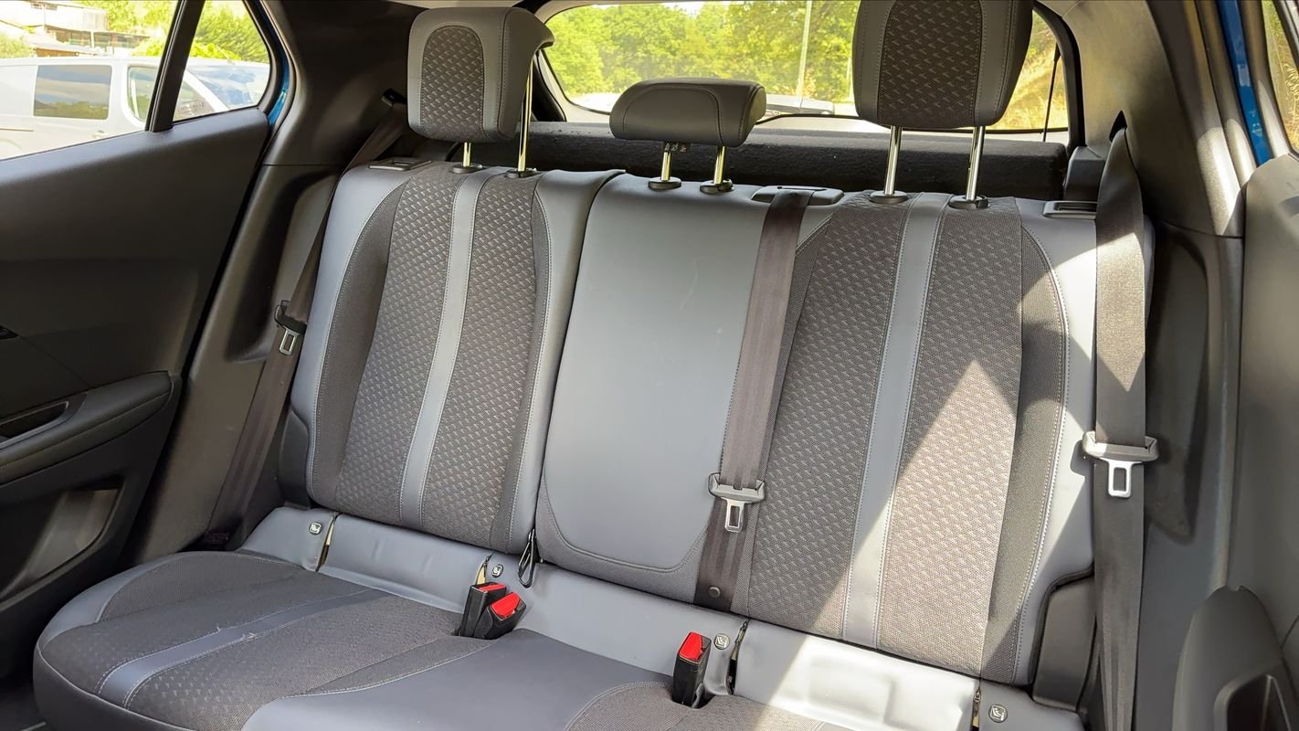 Peugeot 2008 - Photo 9
