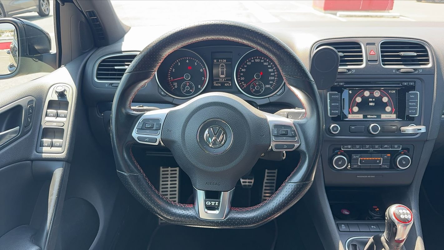 Volkswagen Golf - Photo 23