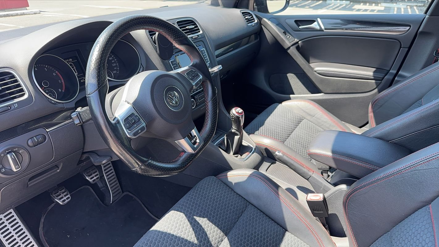Volkswagen Golf - Photo 8